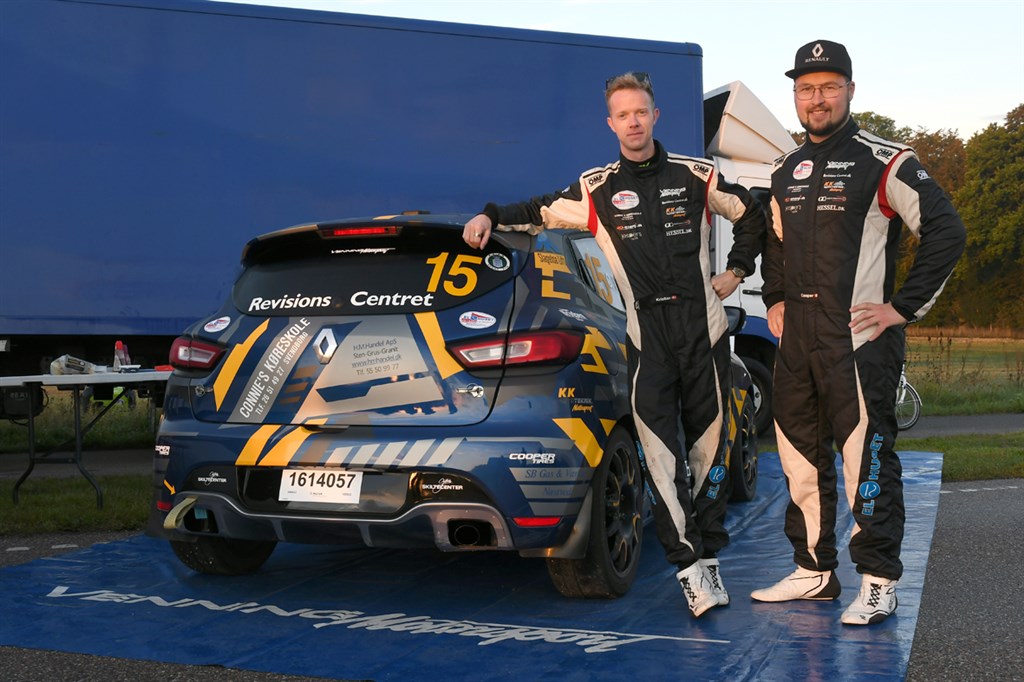 Casper Venning og Kristian Birk var fra morgenstunden klar til at tage kampen op med konkurrenterne i RC4-klassen.
(Foto: Morten Dam, specialpress@gmail.com)